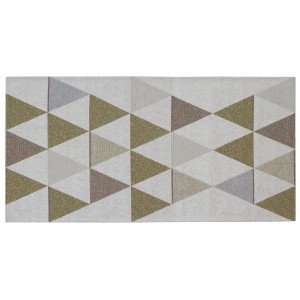 Tappeto moderno con motivo geometrico a triangoli nei toni del beige, marrone e oro.