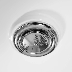 Dettaglio di un soffione doccia per box doccia.