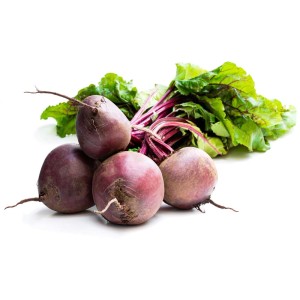Barbabietole fresche con foglie, ideali per la coltivazione nell'orto.