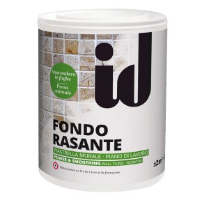 Primer per piastrelle e piani di lavoro in secchio bianco.