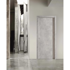 Porta interna grigia dal design moderno. Anta liscia e maniglia semplice.