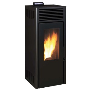 Stufa a pellet t.b.t. nera con vetro e fiamma.