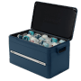 Frigorifero portatile Coleman Snap'N Go blu aperto (42 l) con ghiaccio e lattine.
