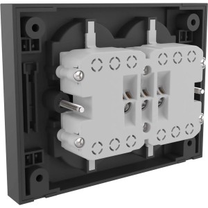 Dettaglio di una presa multipla t.b.t., vista interna con connessioni a vite.