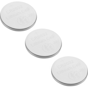 Tre batterie a bottone al litio CR2032 per orologi, calcolatrici e altro.