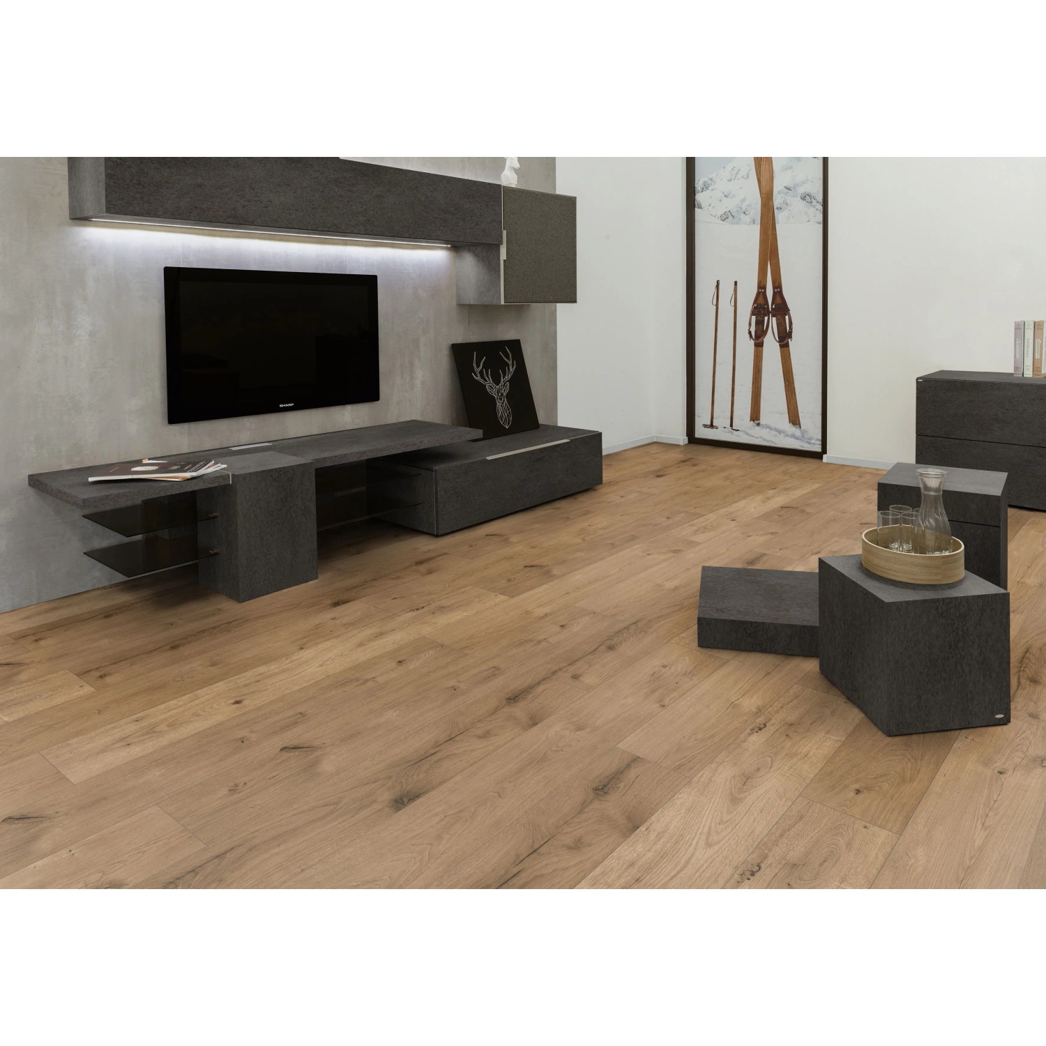 Laminato Kaindl Smart Deal Rovere Ferrara chiaro, impermeabile, effetto legno, in soggiorno moderno.