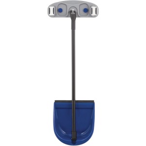 Paletta blu con scopa e supporto per attrezzi di pulizia.