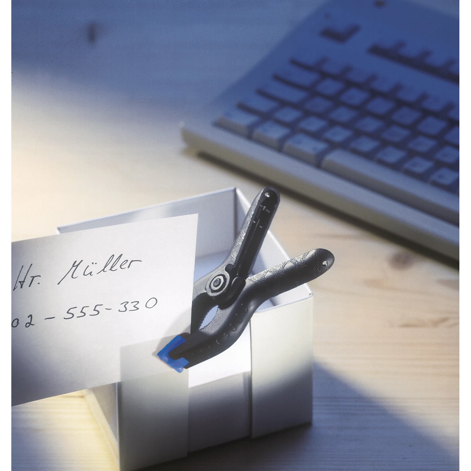 Morsetti per colla LUX: set da 4 pezzi con apertura di 85 mm, fissa una nota a una scatola.