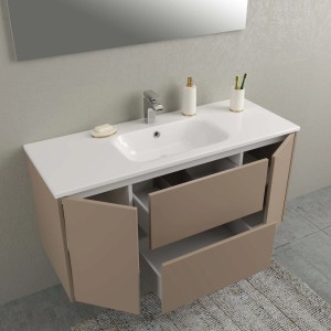 Set di mobili bagno moderni con lavabo, mobile sottolavabo color tortora e specchio.