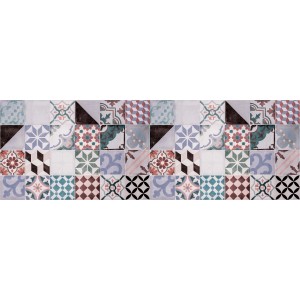 Paraschizzi t.b.t. con piastrelle colorate e decorate come protezione.