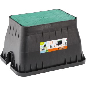 Cassetta nera t.b.t. per irrigazione interrata con coperchio verde.