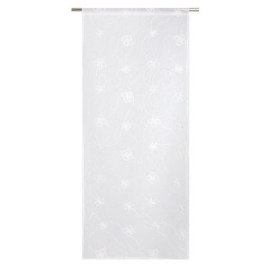 Tenda bianca trasparente con motivo floreale per decorare la finestra.