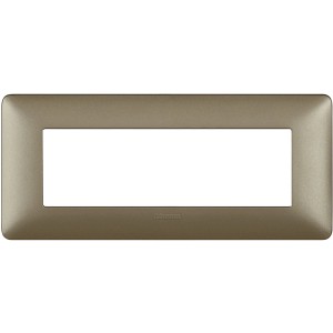 Placca t.b.t. per interruttori e prese in finitura bronzo.