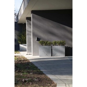 Vaso Swingmood in plastica con ruote 70 cm grigio fumo