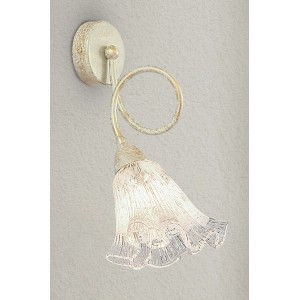 Elegante applique LED con design floreale. Applique per illuminazione d'atmosfera.