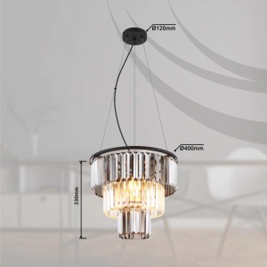 Elegante lampada a sospensione t.b.t. a tre livelli con elementi in vetro cristallo trasparente e cornice nera.