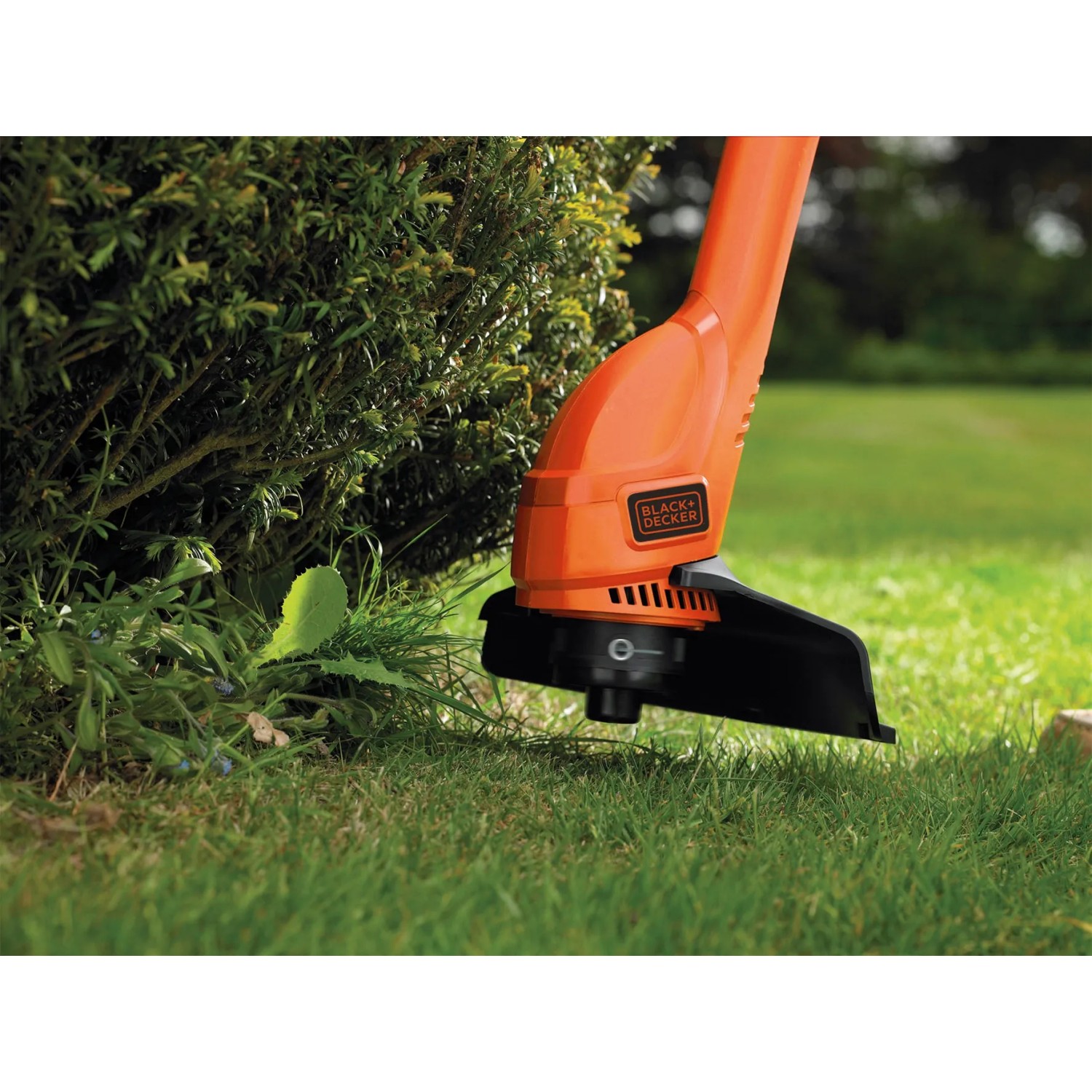 Tagliabordi elettrico Black+Decker GL250 taglia erba e erbacce.