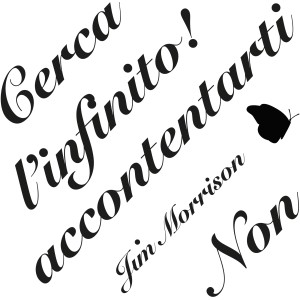 Adesivo da parete con scritte e farfalla, ideale come decorazione murale.