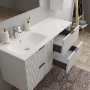 Mobile lavabo bianco t.b.t. con due cassetti e lavabo da appoggio.