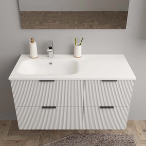 Mobile lavabo t.b.t. con lavabo bianco e frontali scanalati, inclusi rubinetto e accessori bagno.