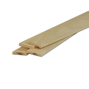 Listelli in legno piallato, colore legno chiaro, per interni e decorazioni.