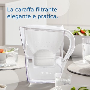 Caraffa filtrante t.b.t. per acqua potabile pulita. Pratica ed elegante.