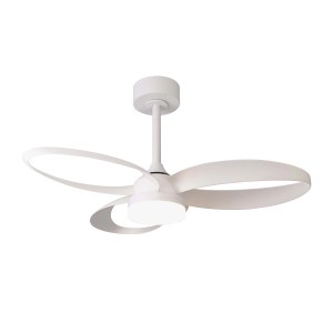 Ventilatore da soffitto bianco con illuminazione a LED per un clima interno confortevole.