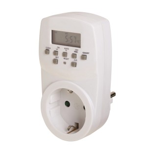 Timer settimanale digitale bianco con display e pulsanti di controllo.