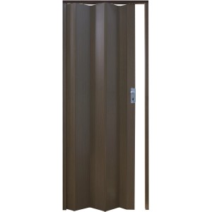 Porta a soffietto marrone, chiusa. Ideale per piccoli spazi.