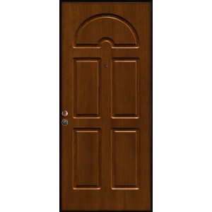 Porta blindata t.b.t. marrone con venature del legno ed elementi decorativi.