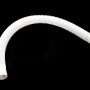 Tubo flessibile bianco per installazione piscina.