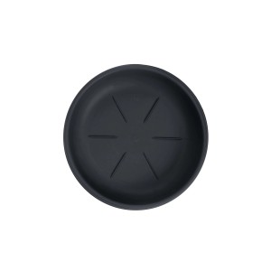 Sottovaso nero per vasi da fiori.