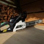 Motosega t.b.t., vista laterale. Ideale per segare il legno.