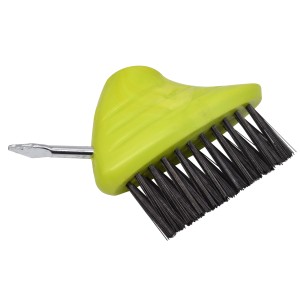 Piccolo pennello da giardino con manico verde e punta in metallo per lavori di giardinaggio di precisione.