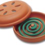 t.b.t. Antizanzare: Spirale antizanzare in contenitore di terracotta con coperchio.