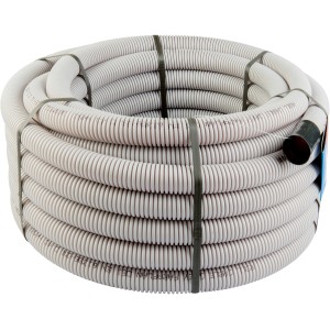 Tubo corrugato elettrico grigio (Corrugati) arrotolato per installazione.