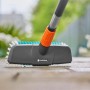 Gardena Cleansystem Spazzola a setole dure, antracite, per la pulizia di superfici resistenti.