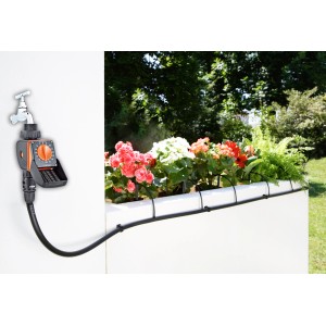 Irrigatore a programmazione per fioriera con timer.