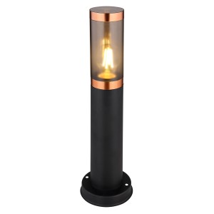 Lampada da terra nera Globo Boston con vetro fumé e dettagli in rame, alta 45 cm. Luce esterna moderna.