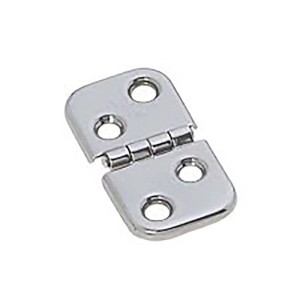 Cerniera argentata per accessori nautici, primo piano.