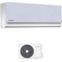 Climatizzatore t.b.t., unità interna ed esterna in bianco.