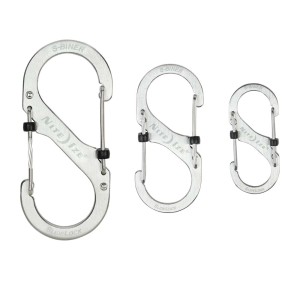 Set di tre t.b.t. moschettoni a S in acciaio inossidabile di diverse dimensioni.