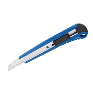 Cutter LUX blu (9 mm) con corpo in plastica e lama retrattile.
