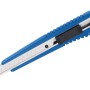 Cutter LUX blu (9 mm) con corpo in plastica e lama retrattile.