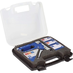 Set cucitrice combinata LUX 3-in-1 Comfort in valigetta aperta, include punti metallici e chiodi.