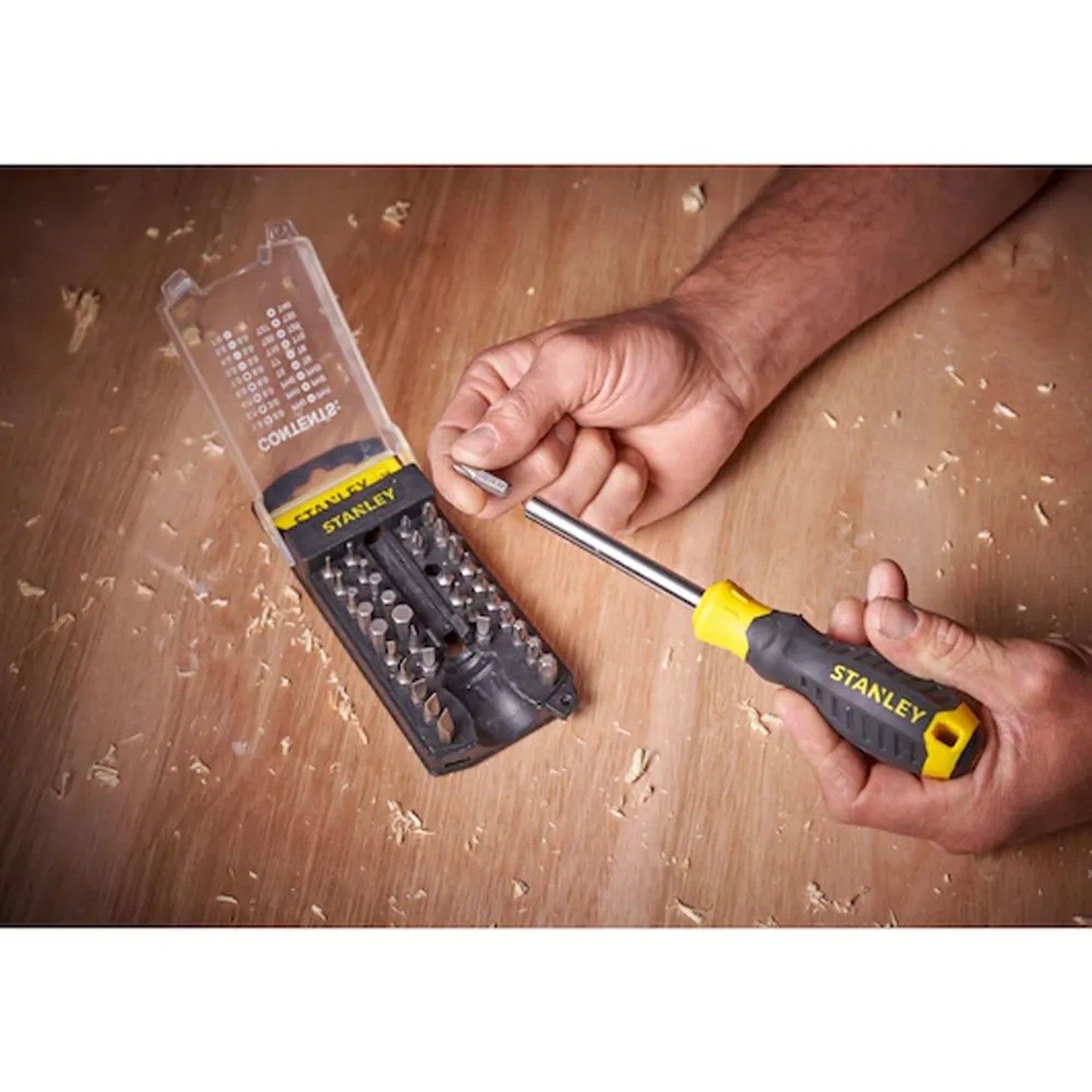 Set di cacciaviti Stanley con inserti in scatola, giallo/nero.