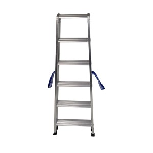 t.b.t. Scala in alluminio a cinque gradini per lavori edili.