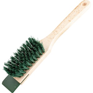 Spazzola per tosaerba in legno con setole verdi e raschietto in plastica integrato per la pulizia.