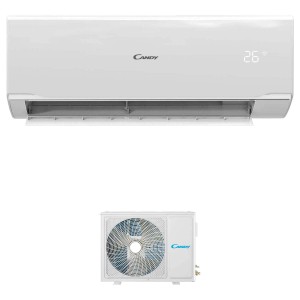 Condizionatore Candy bianco, unità interna sopra, unità esterna sotto.