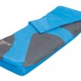 Letto per ospiti 2in1 blu e grigio con sacco a pelo integrato per campeggio e outdoor.